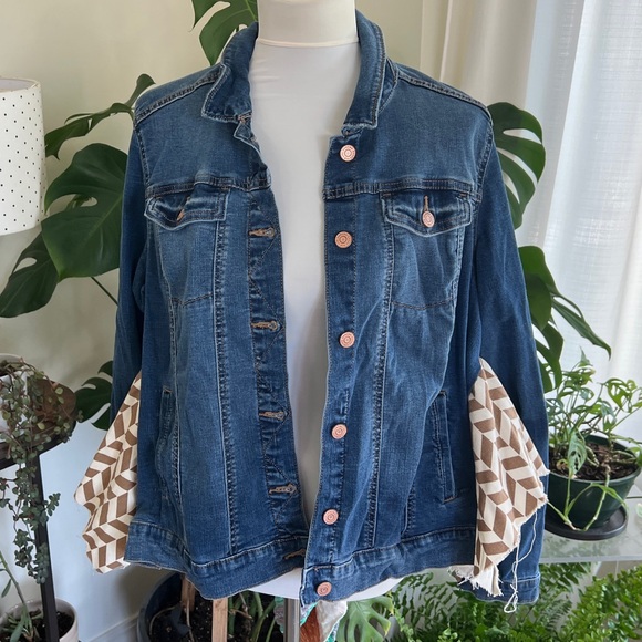 Wild Hope Upcycled Green Patterned Kantha Stretch Jean Jacket M - Picture 2 of 14